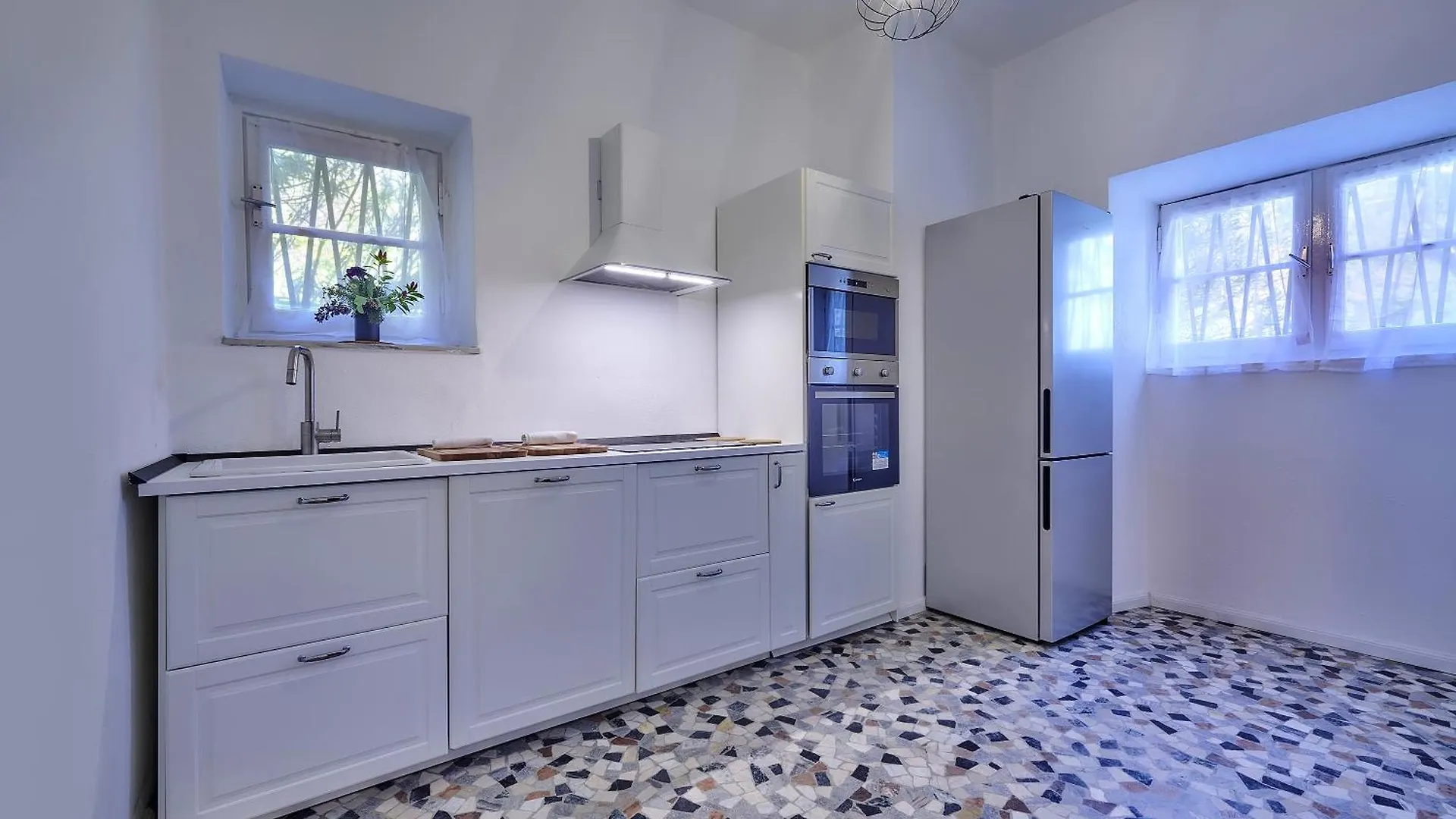 Villa Scoglio Варенна Италия