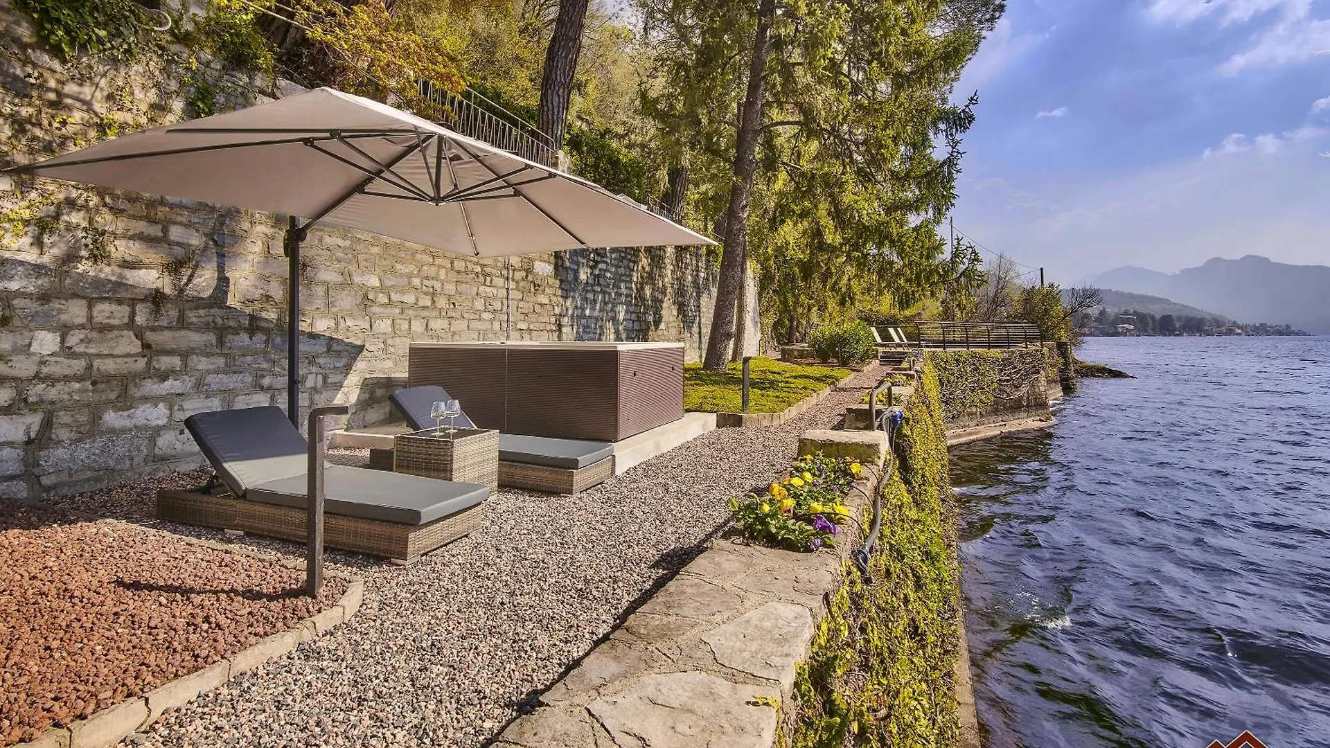 Villa Scoglio Варенна