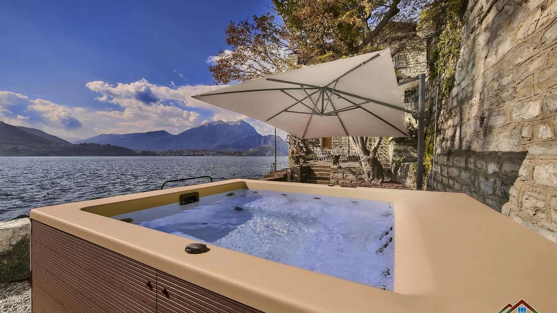Villa Scoglio Варенна